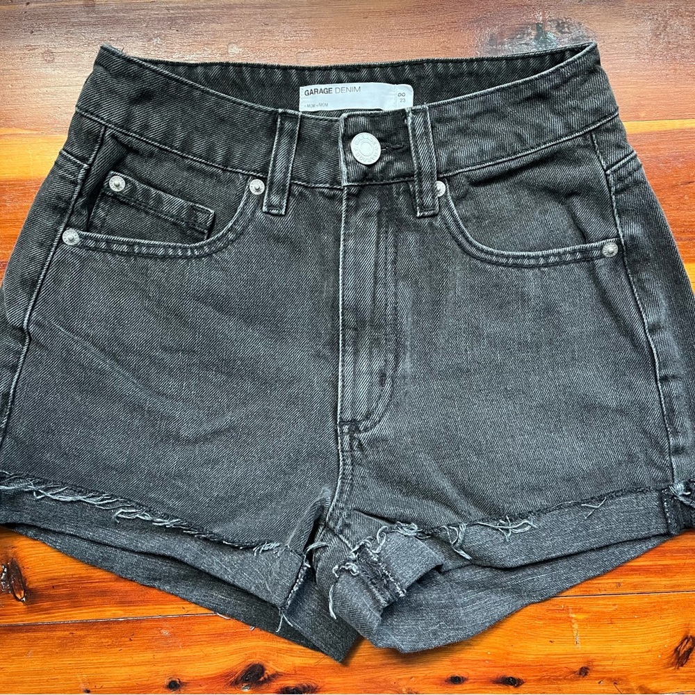 Garage black denim Mom shorts 23 or 00